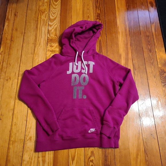 Nike Tops - Nike womens hoodie sweatshirt